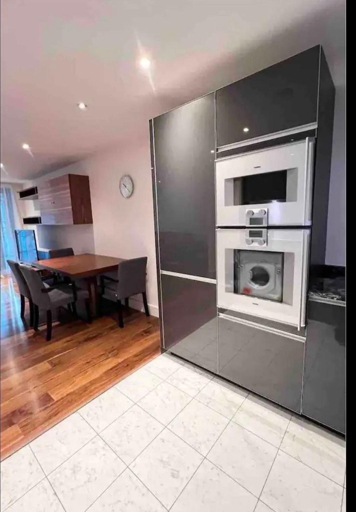 Luxury Apartment Riverside 런던 외부 사진